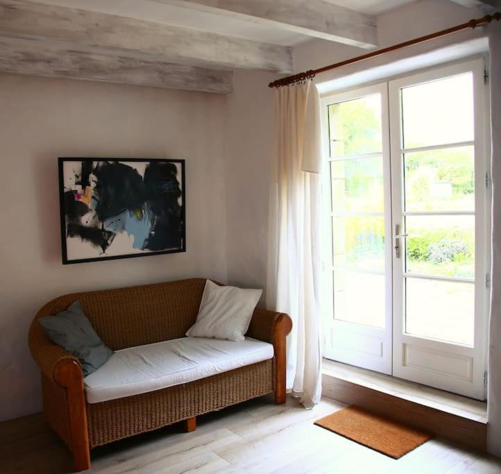 Relax With Art And Nature Mellionnec Ngoại thất bức ảnh